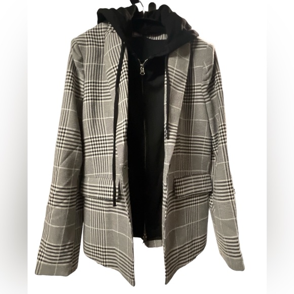 Evereve Jackets & Blazers - Evereve Jacket